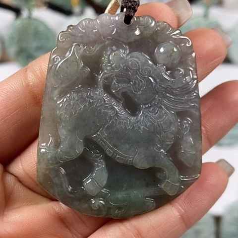 翡翠颈饰未镶嵌麒麟福利