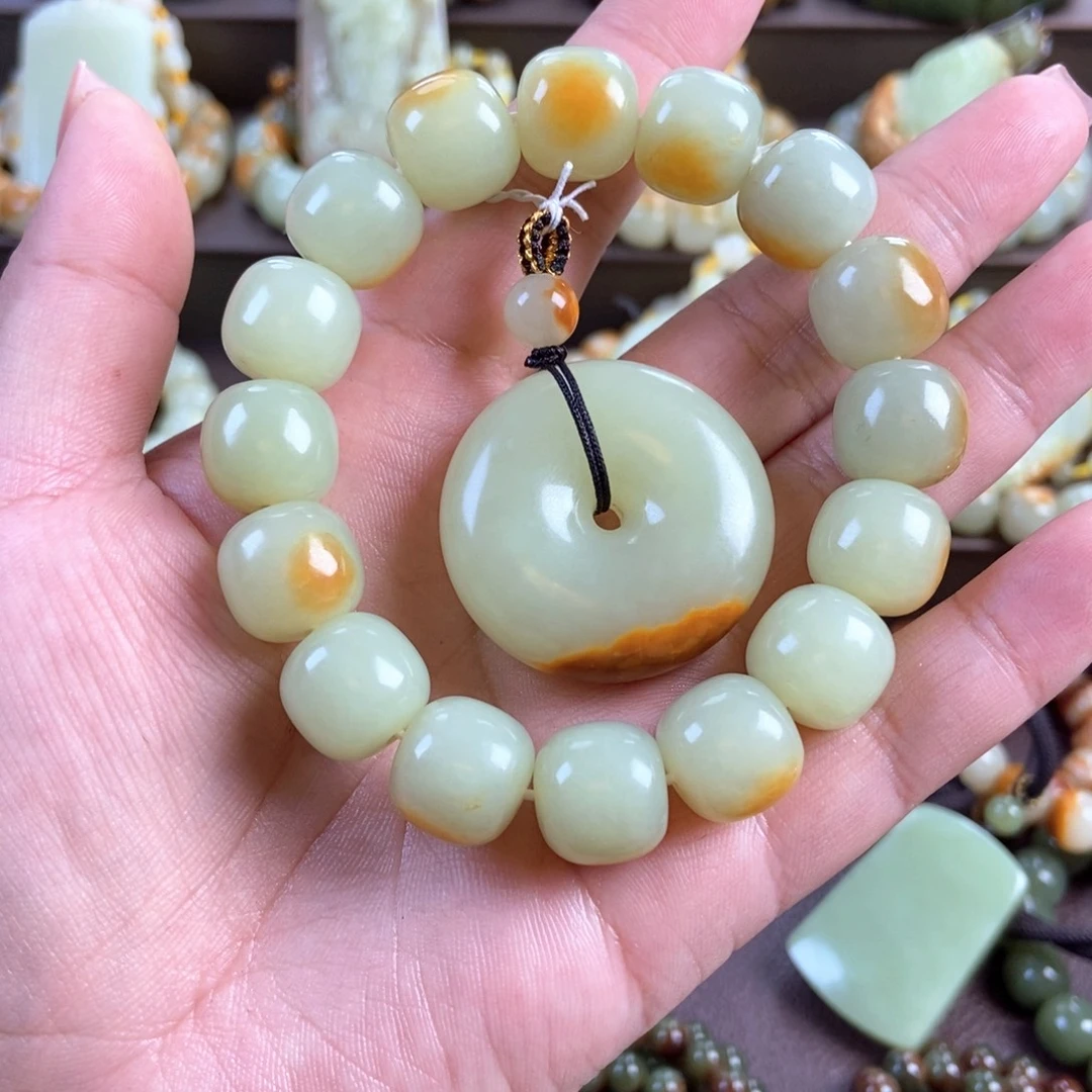 @***锋透闪石质玉未镶嵌手串