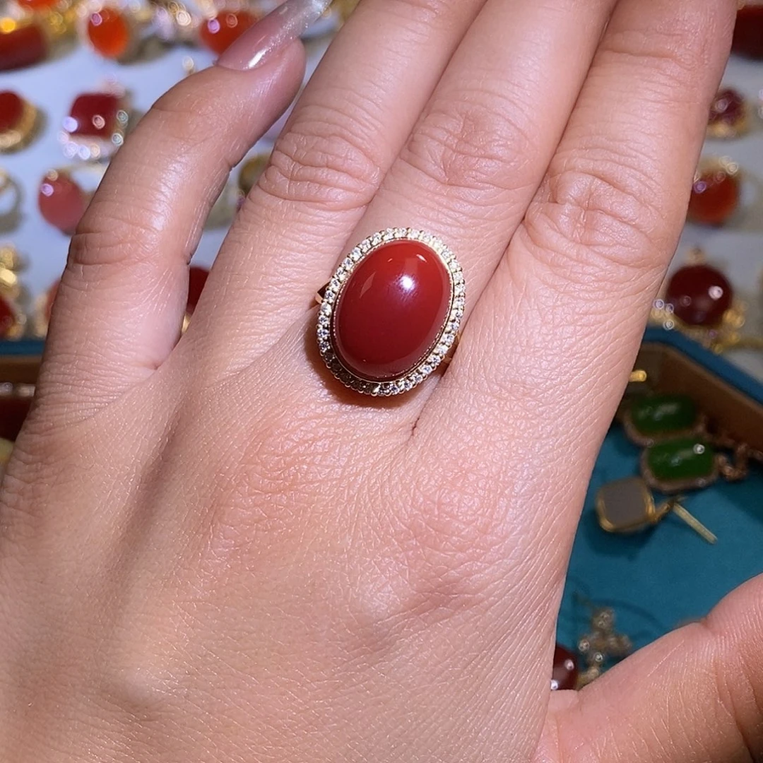 南红玛瑙18K金镶嵌戒指