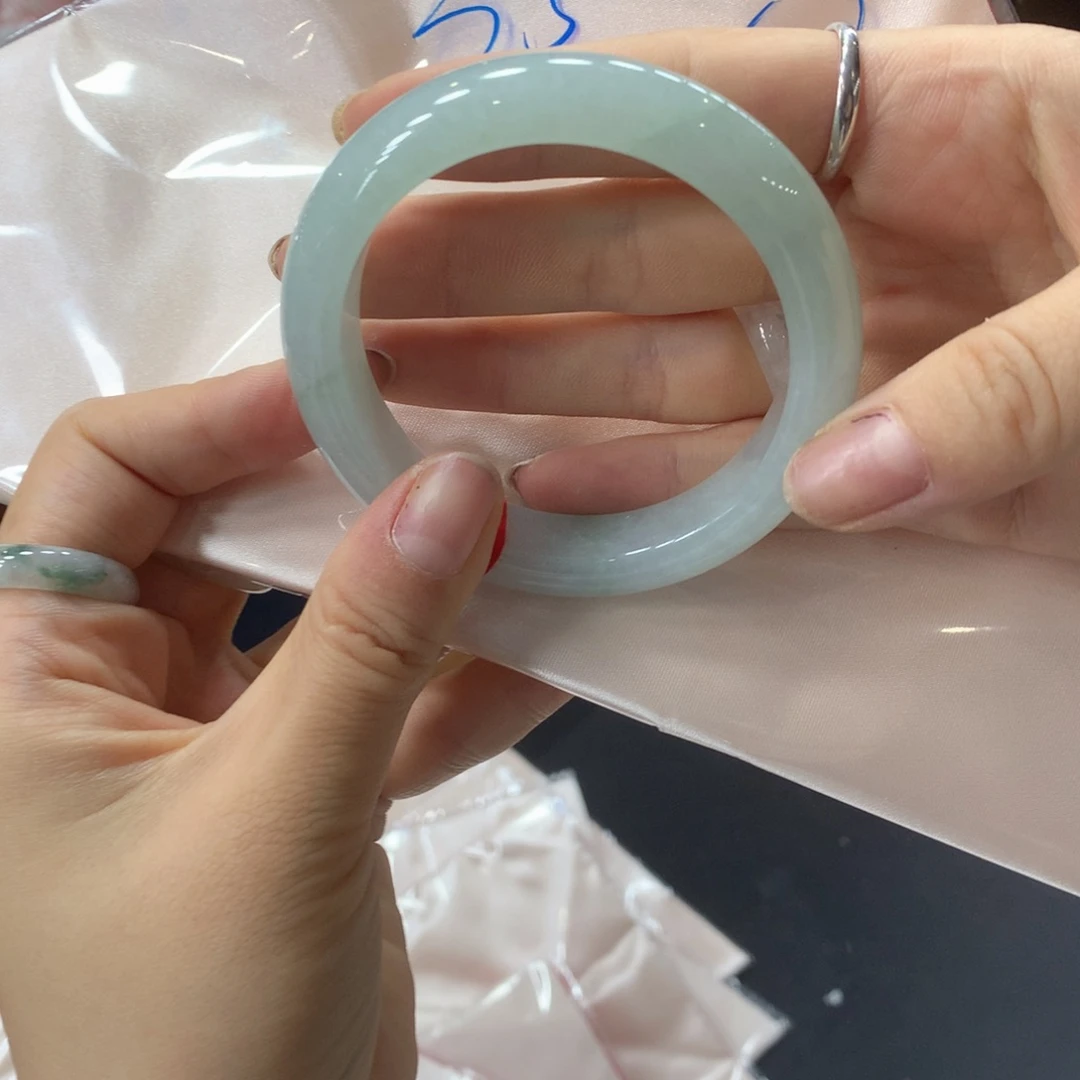 翡翠未镶嵌手镯买断