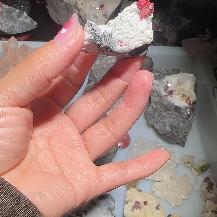 张***净天然辰砂天然朱砂原石毛料