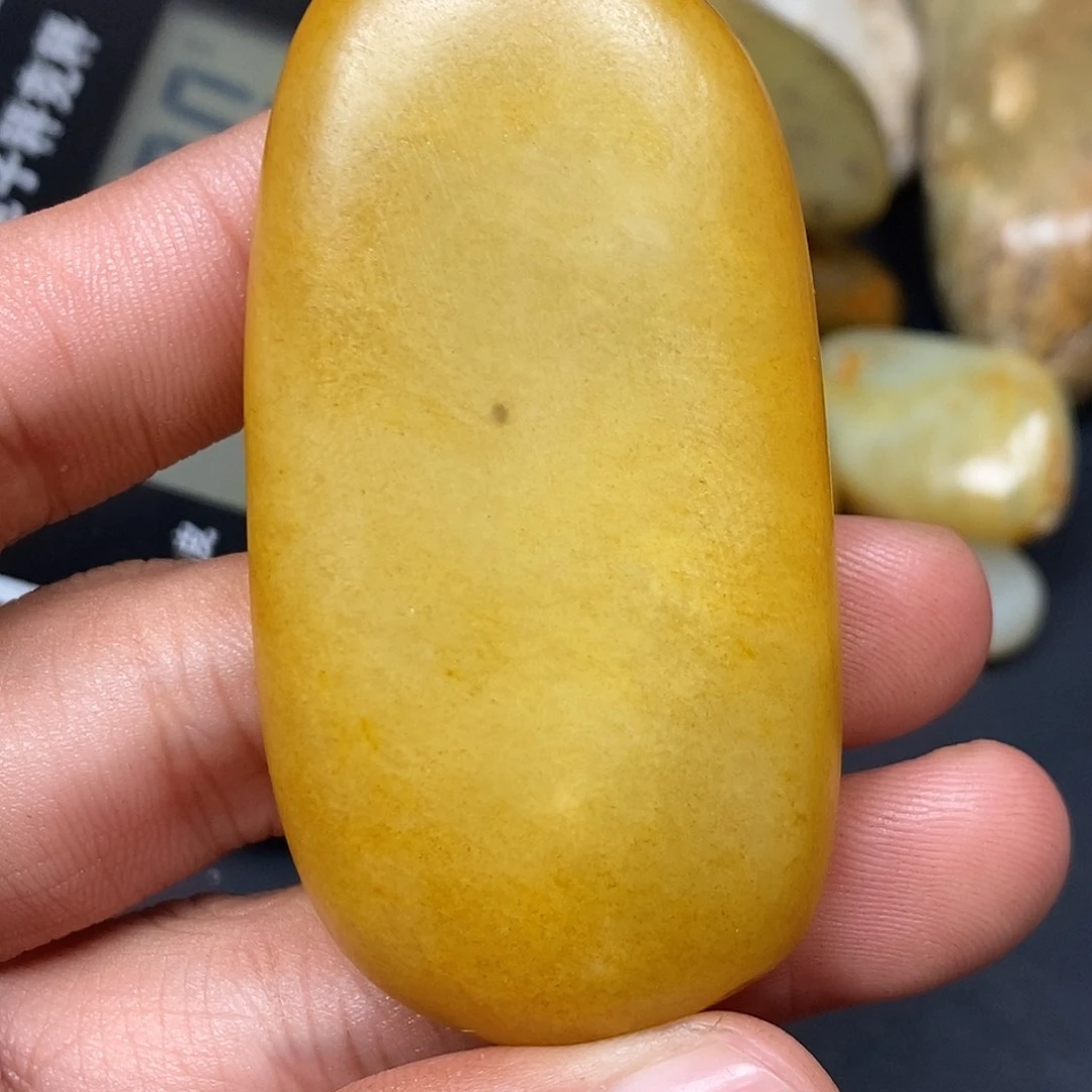 和田玉（糖玉）未镶嵌挂件