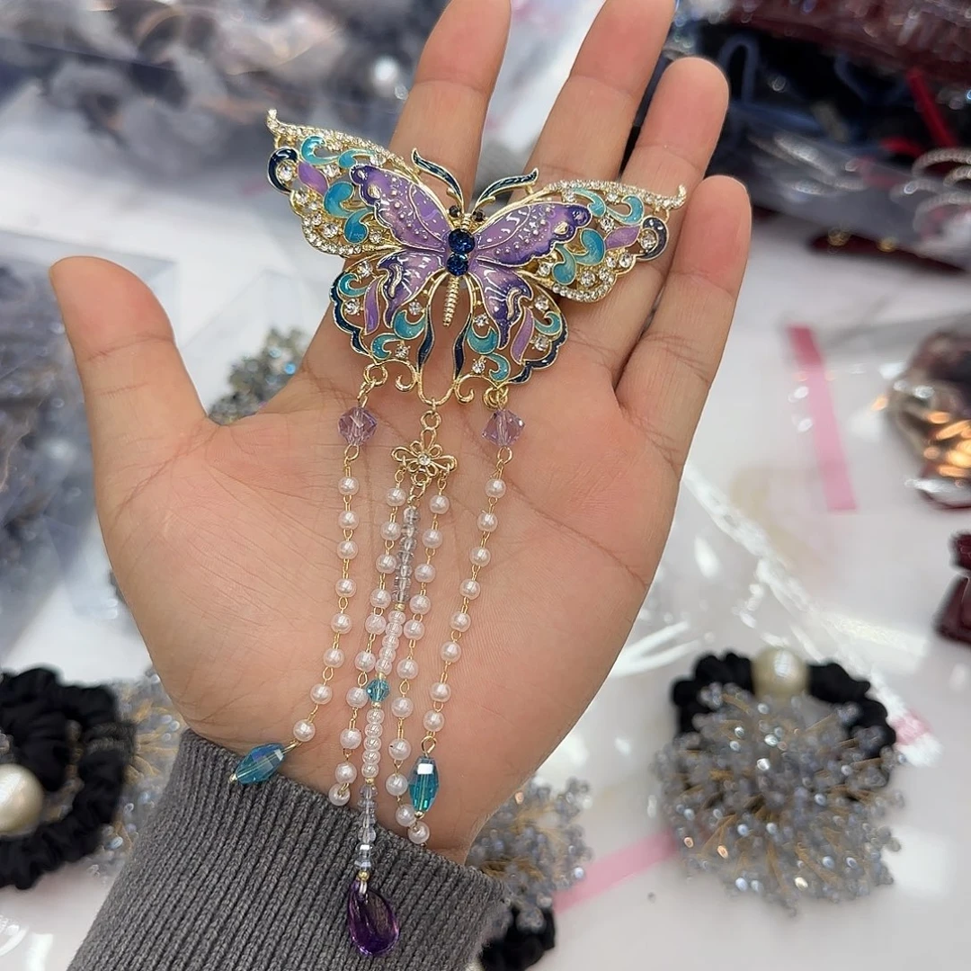 布艺非金属X01蝴蝶流苏弹簧夹1个