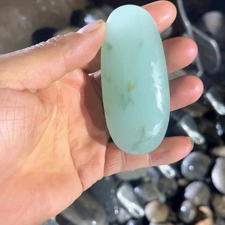 未镶嵌和田玉（糖玉）挂件