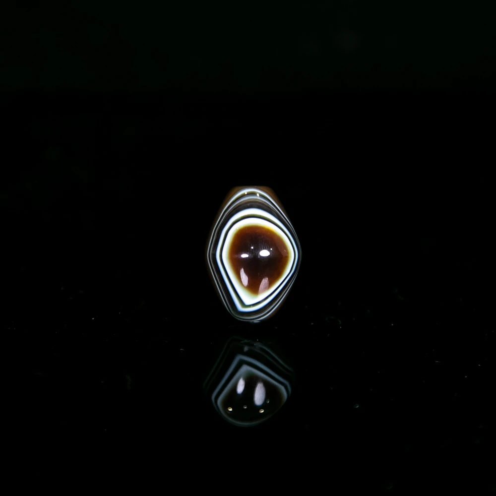 玛瑙挂件HLX/5967（评级撕毁不退）