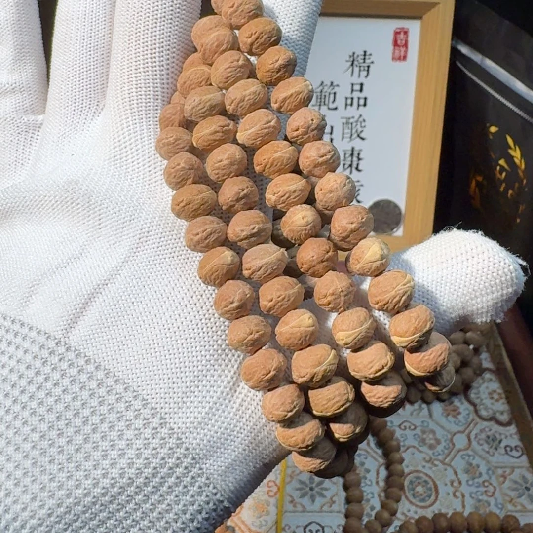 缘***在凤眼菩提吊坠酸枣核凤眼菩提