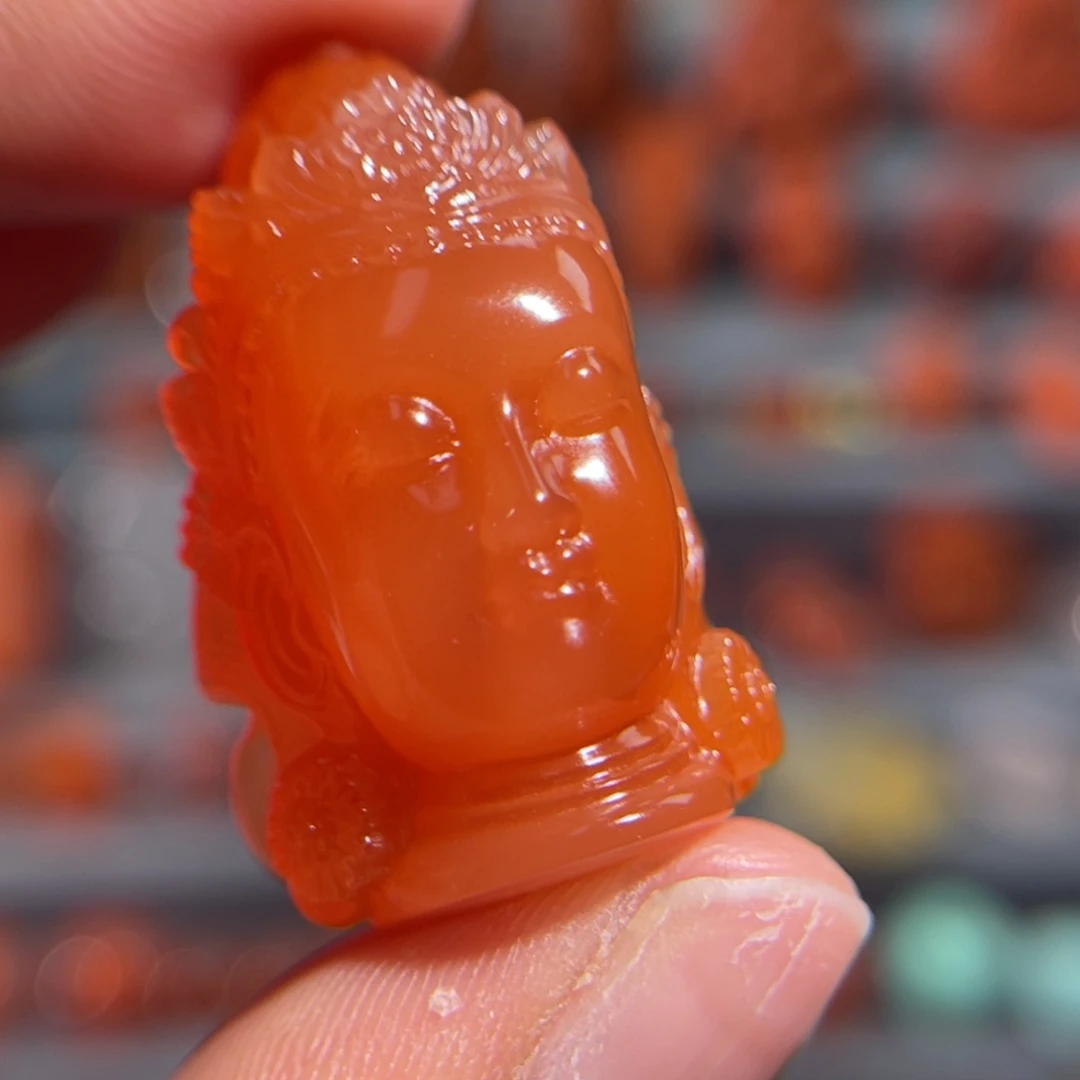 南红玛瑙未镶嵌配饰度母