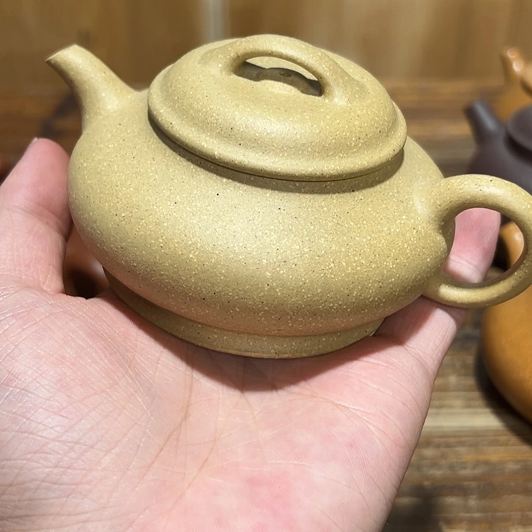 茶壶紫砂紫砂的味道很