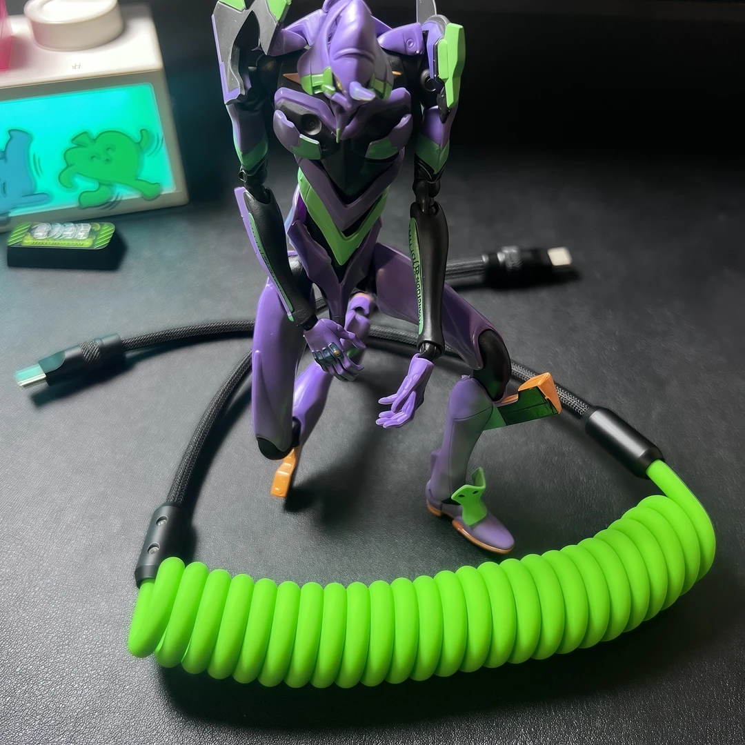 适用Carplay车载弹簧伸收缩数据线iPhone苹果16华为充电线USB快充