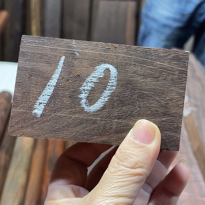 交趾黄檀（大红酸枝）