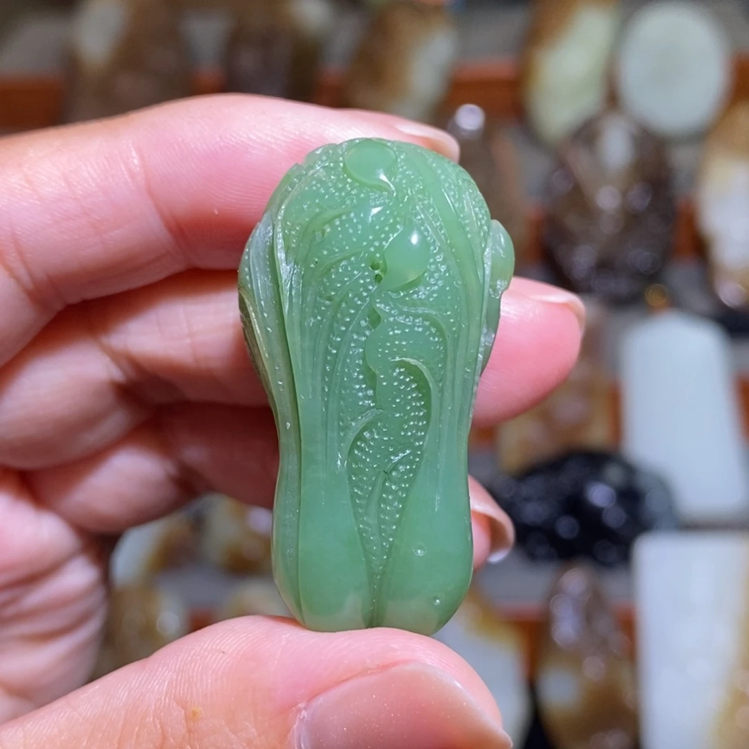 颈饰未镶嵌和田玉（碧玉）玉白菜