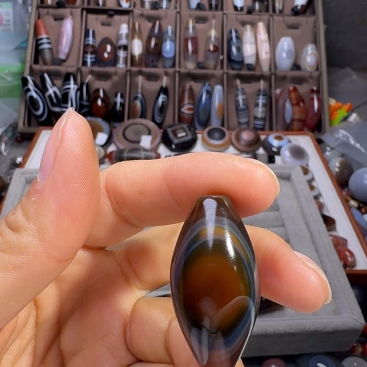 ****周玛瑙/玉髓未镶嵌颈饰