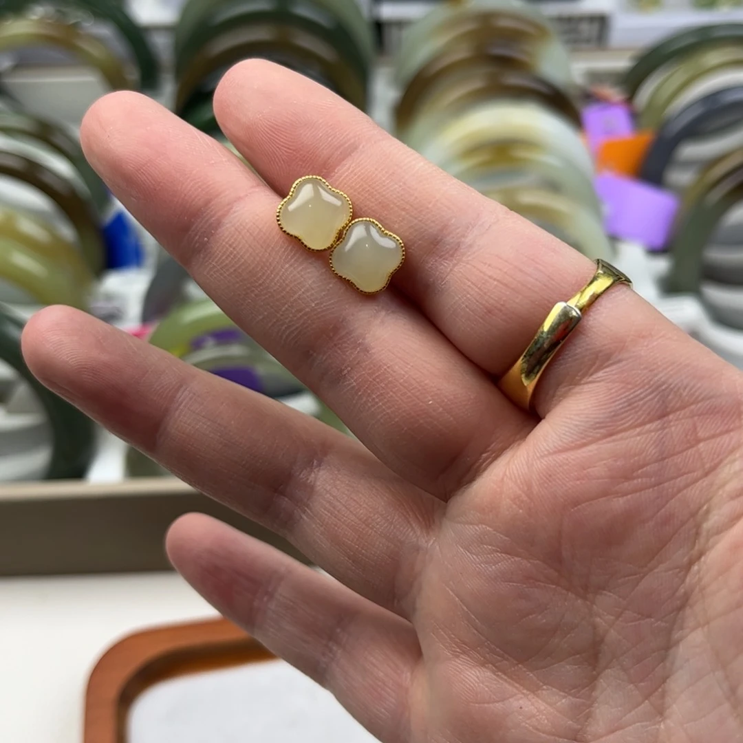 和田玉耳饰银S925镀金镶嵌