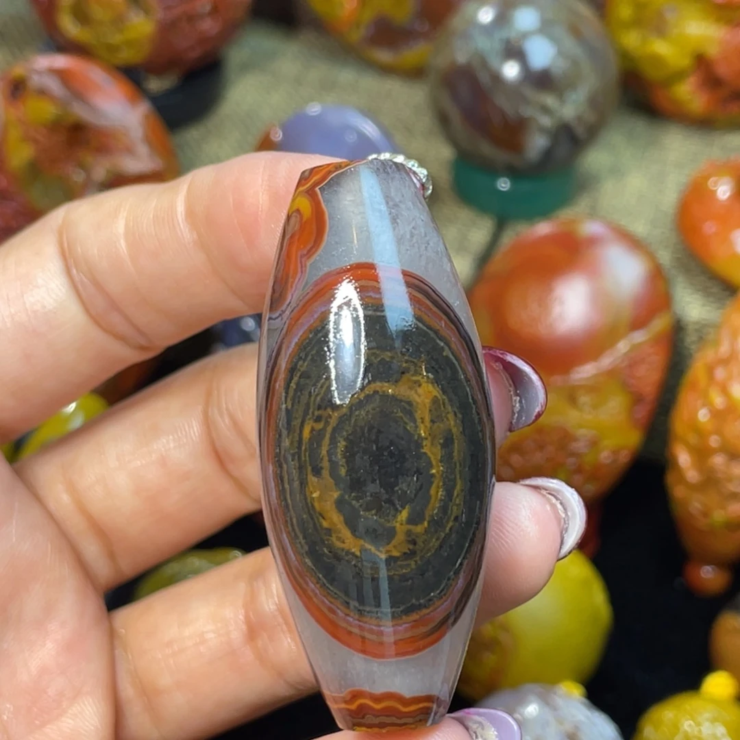 玛瑙/玉髓未镶嵌珠宝奇石品质天眼天珠