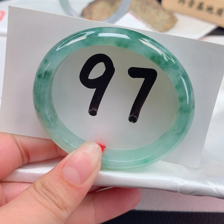 翡翠手镯（贵妃镯）未镶嵌贵妃53.54