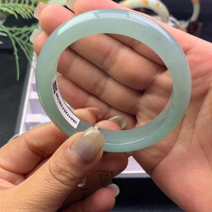 翡翠未镶嵌手镯天然翡翠手镯