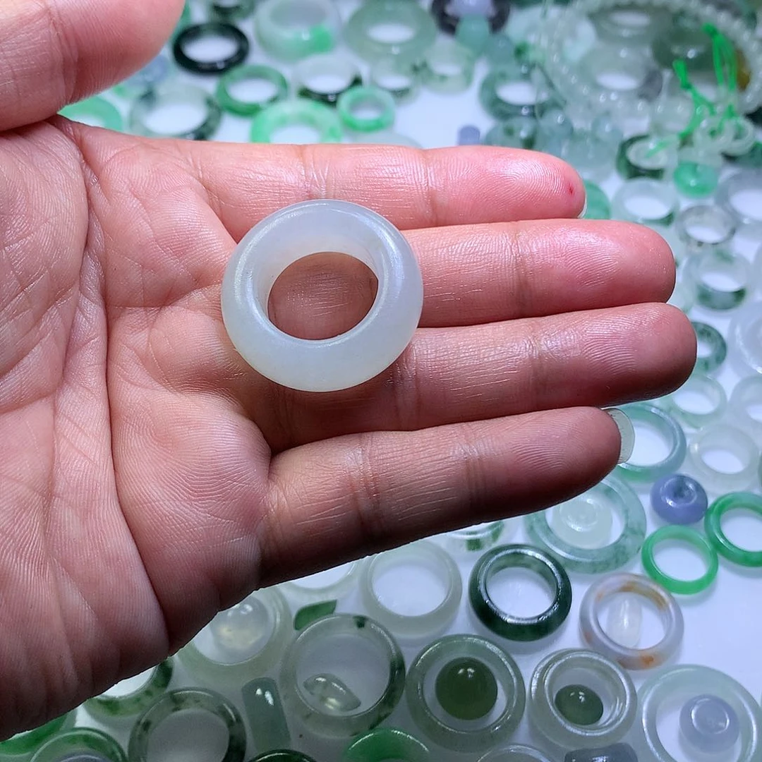 未镶嵌定制翡翠S*i