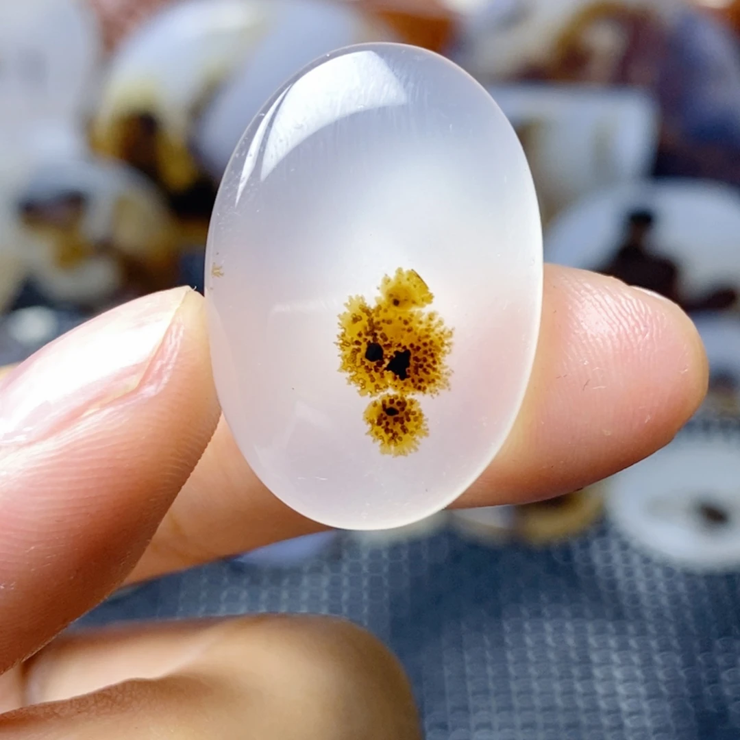 玛瑙/玉髓未镶嵌珠宝半成品