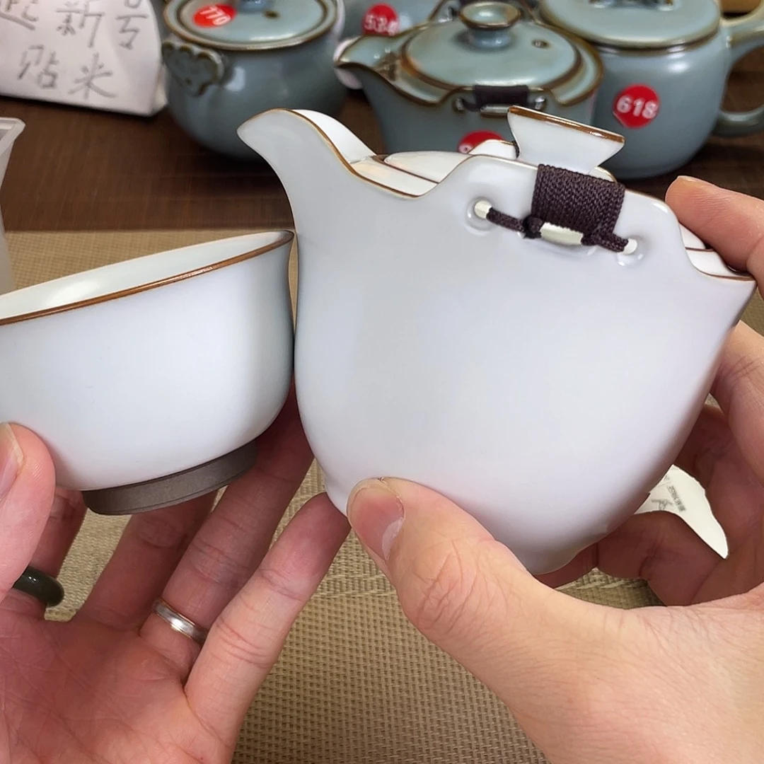 瓷片。。。。。。。。。。。。。。。