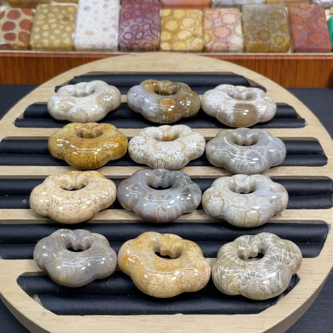 硅化玉未镶嵌颈饰如意锁40米1个
