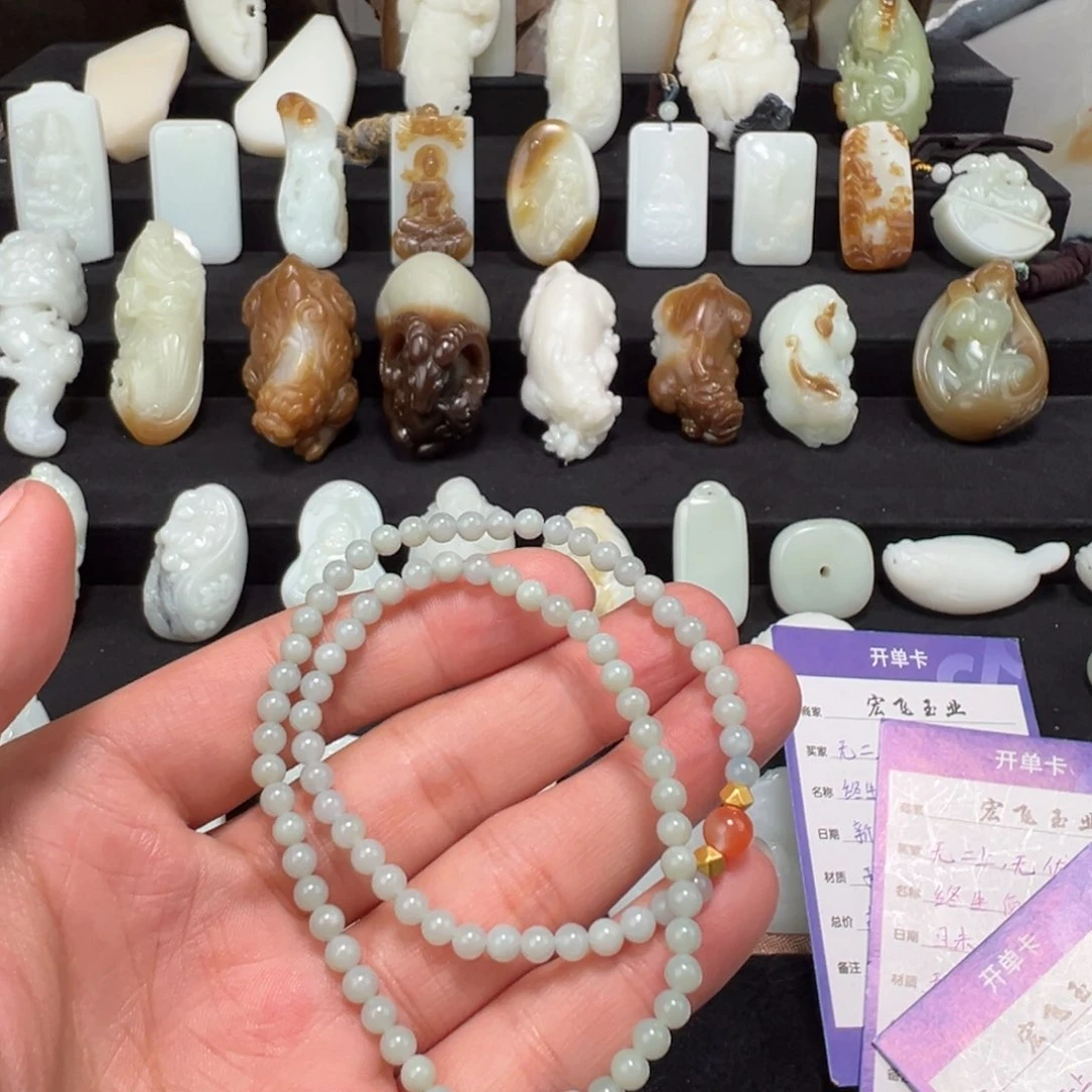 和田玉颈饰未镶嵌