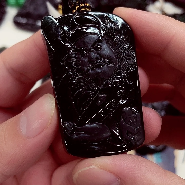 翡翠未镶嵌颈饰先鉴后发一物一证