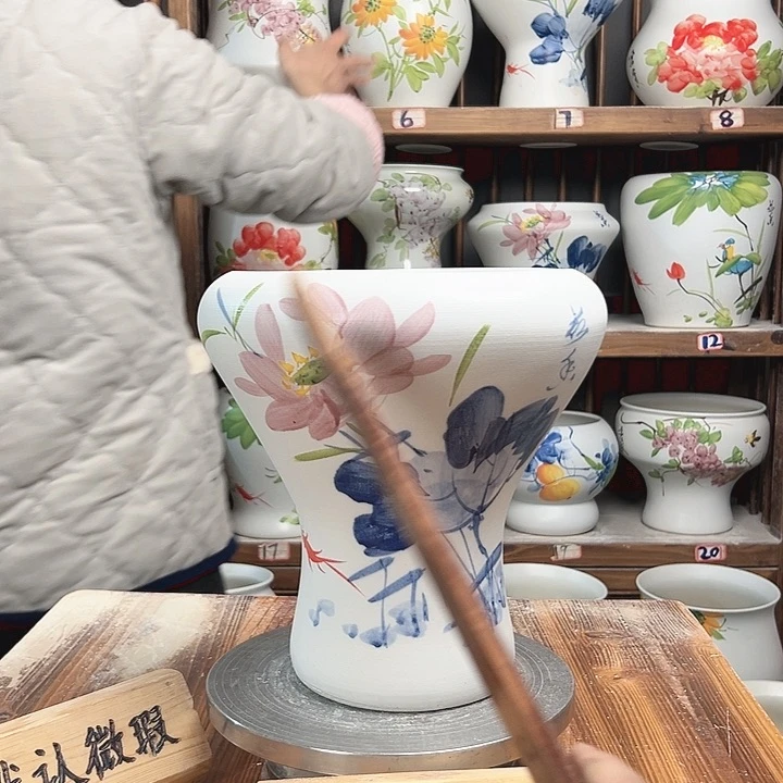 摆件火窝青花荷花陶瓷