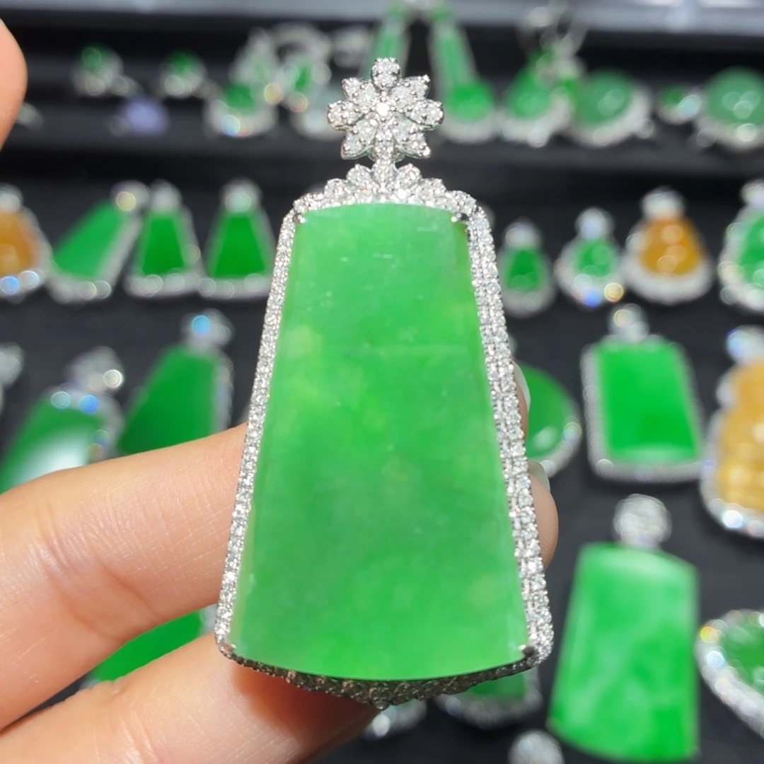 翡翠18K金镶嵌吊坠(不含链)133号