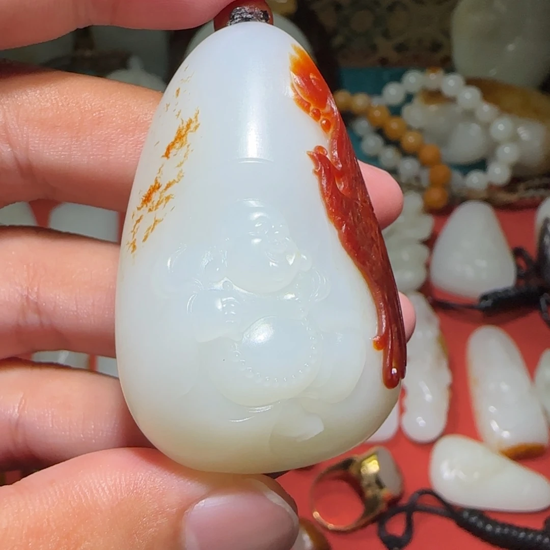 *****和田玉未镶嵌颈饰