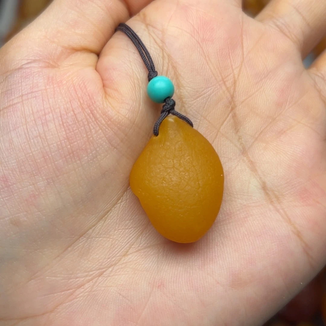 未镶嵌琥珀裸石天然蜜蜡