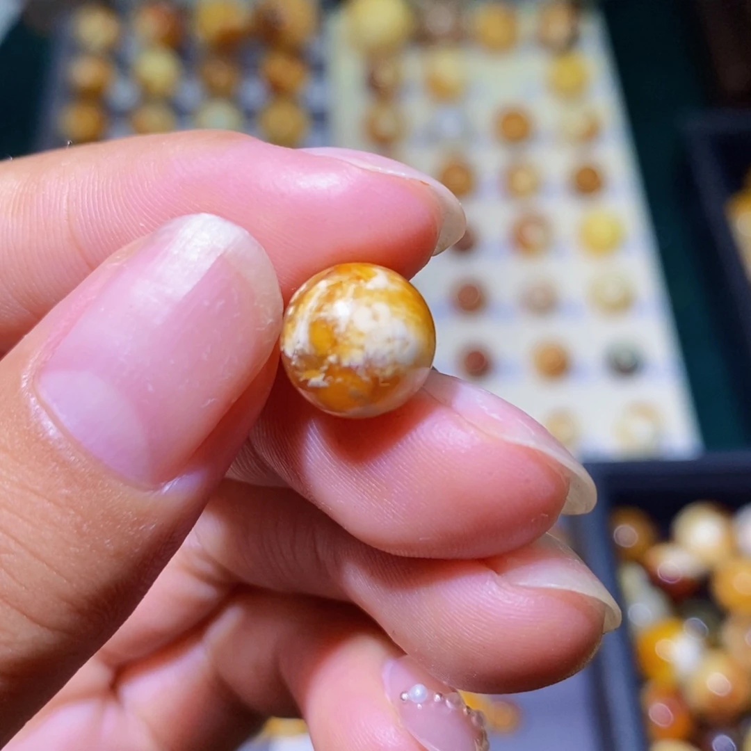 苹***汁未镶嵌蜜蜡珠宝奇石