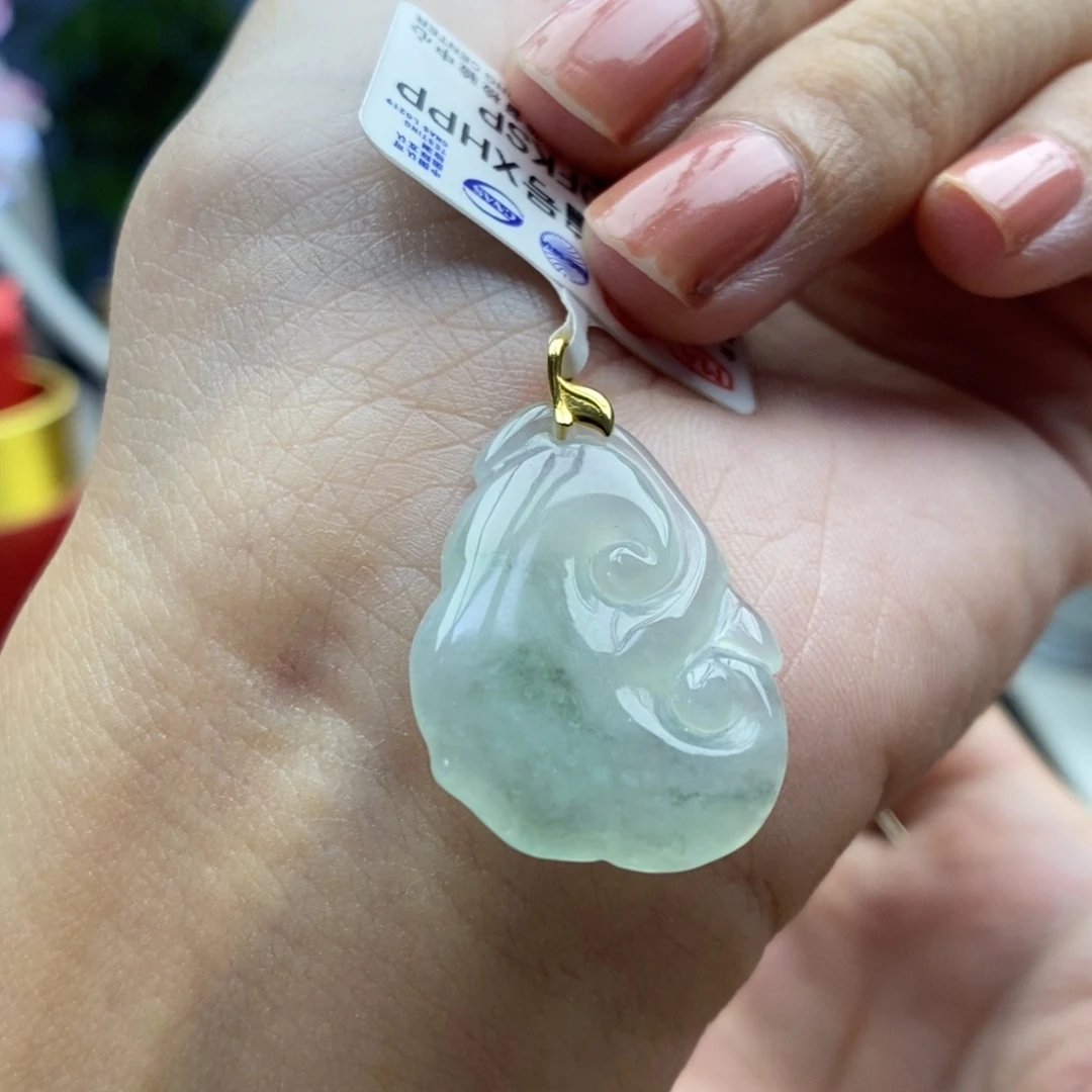 翡翠18K金镶嵌颈饰吊坠13