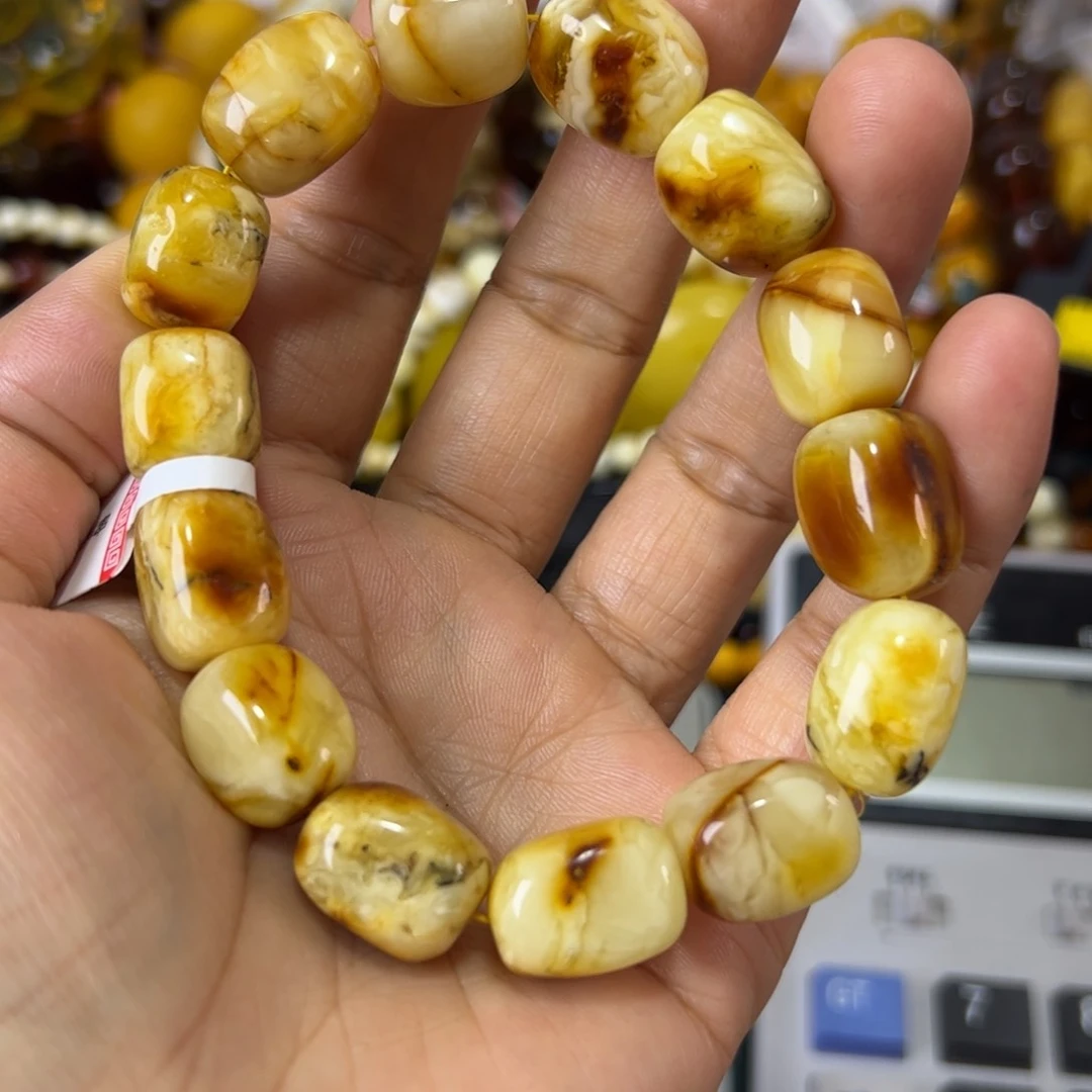 未镶嵌琥珀珠宝奇石836