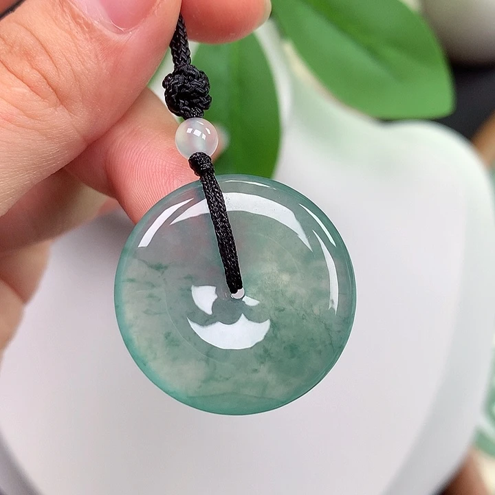 翡翠未镶嵌颈饰平安扣 27.8x4.7mm