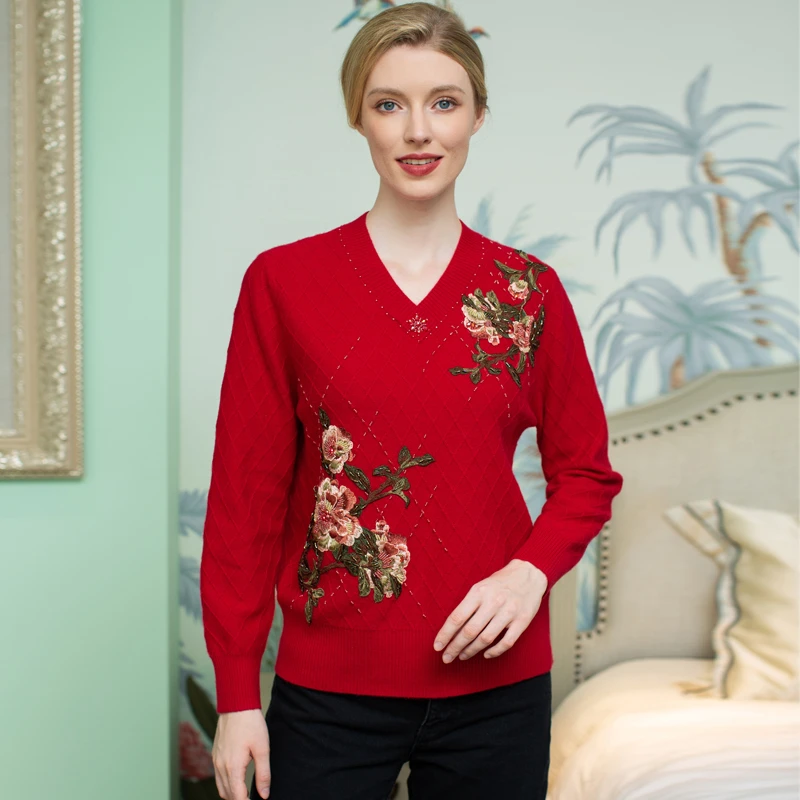 亿喜绣妈妈装秋冬新款中年老加肥加大码针织衫羊毛时尚打底衫5230