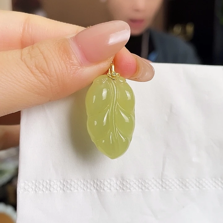 和田玉18K金镶嵌颈饰定制发货