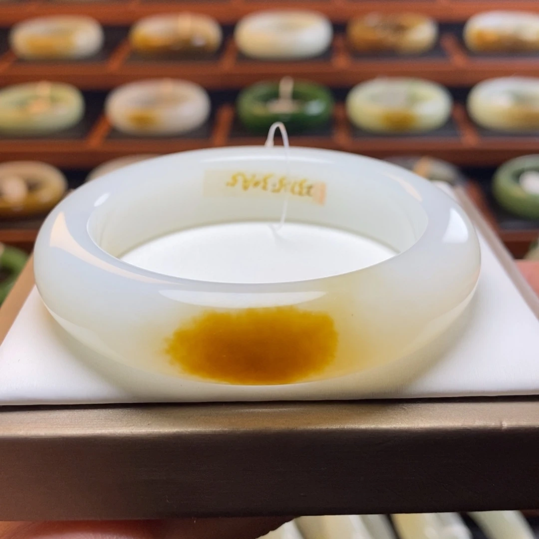 未镶嵌手镯和田玉54.5圈