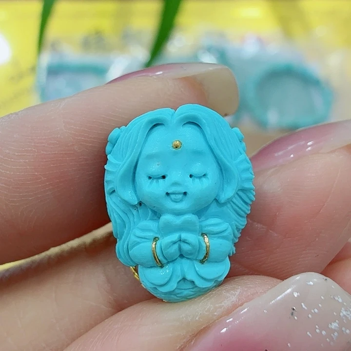 绿松石未镶嵌珠宝奇石