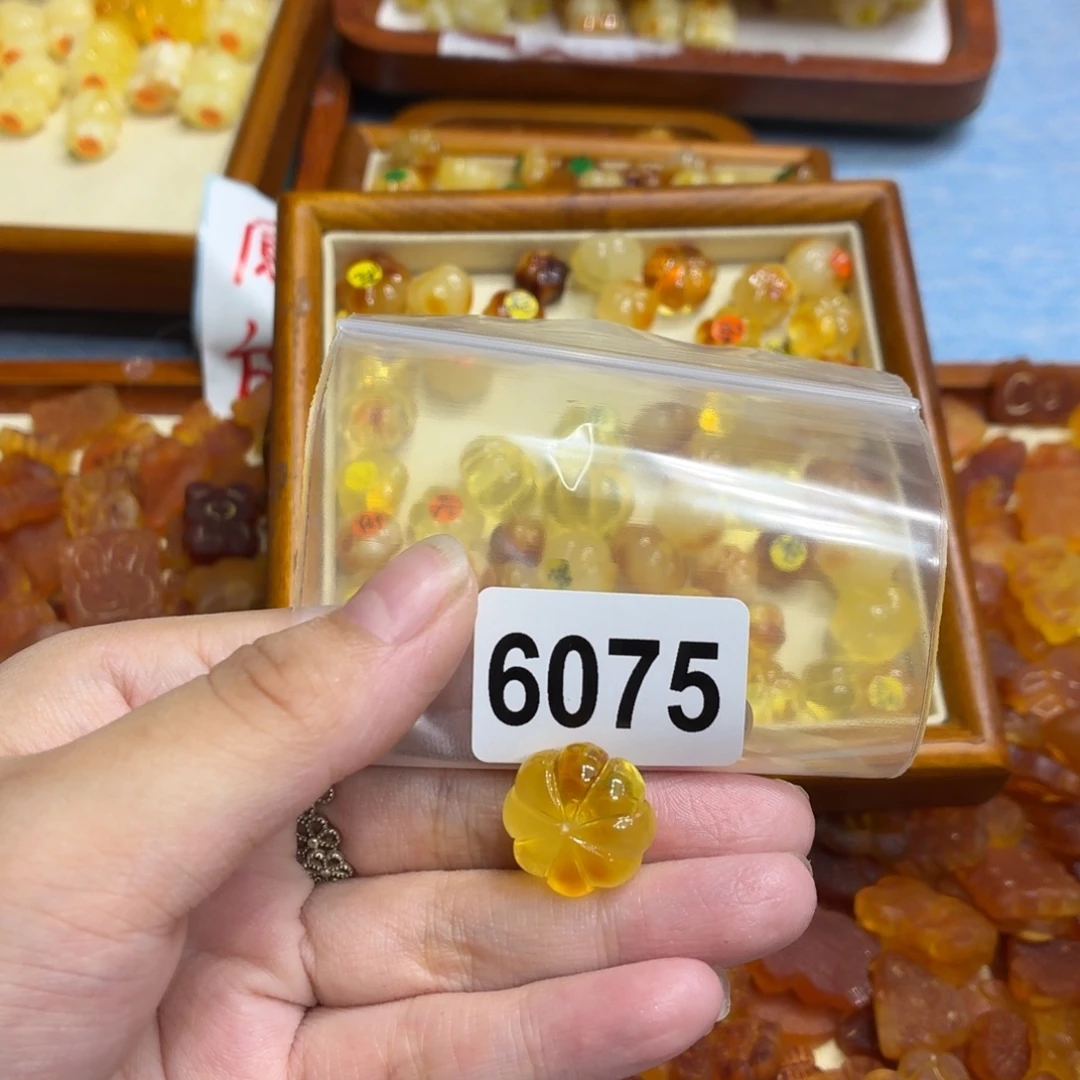 琥珀未镶嵌毛衣链