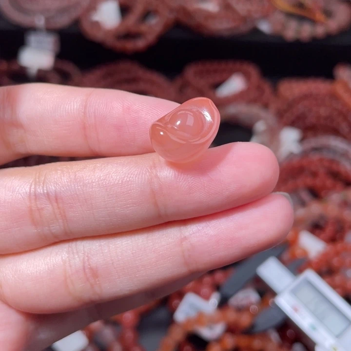 南红玛瑙未镶嵌元宝1585打孔备注