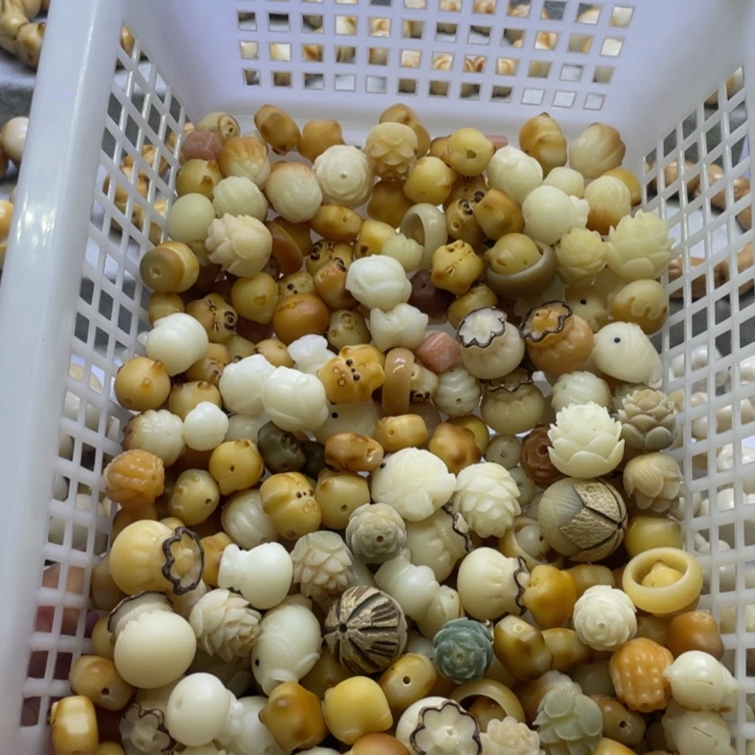 吊坠菩提根/象牙果微瑕菩提雕刻件一百