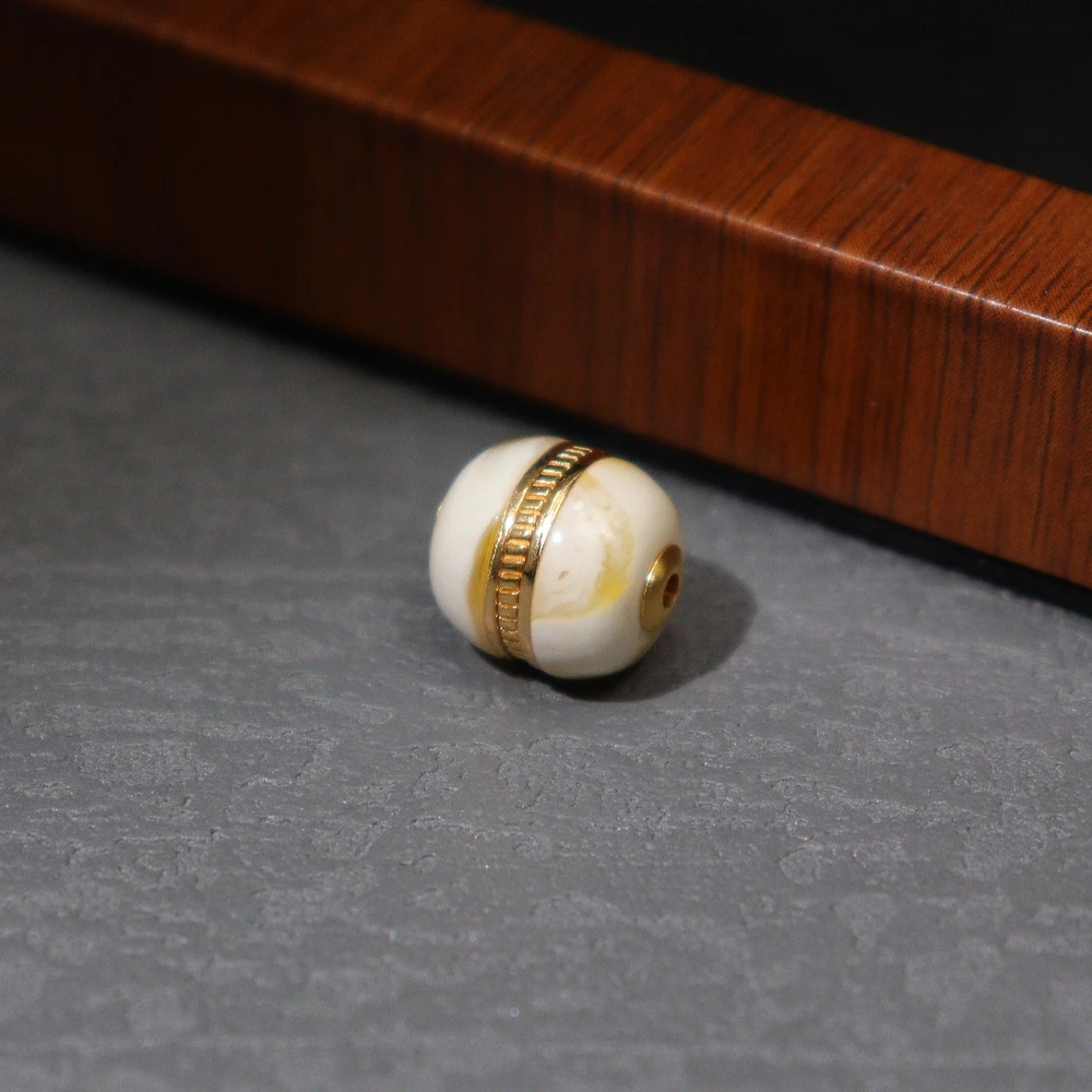蜜蜡配饰·金瓷白妖花汉堡珠约10mm·S925银镶·多样性发一·SMLA701