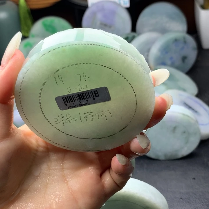 定制翡翠未镶嵌手镯