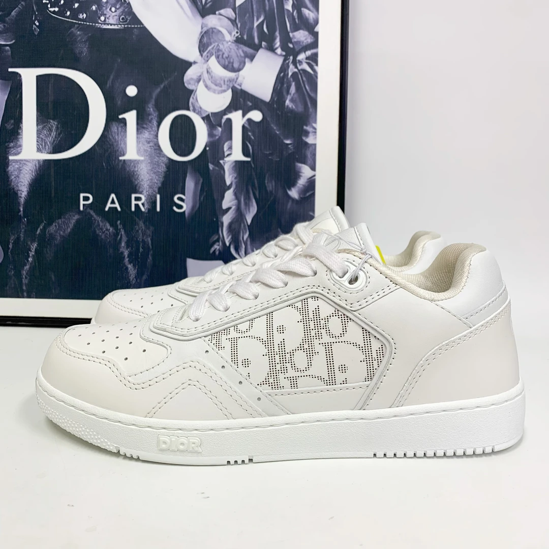 全新未使用 DIOR/迪奥 迪奥B27系列白色皮面镂空老花板鞋时尚