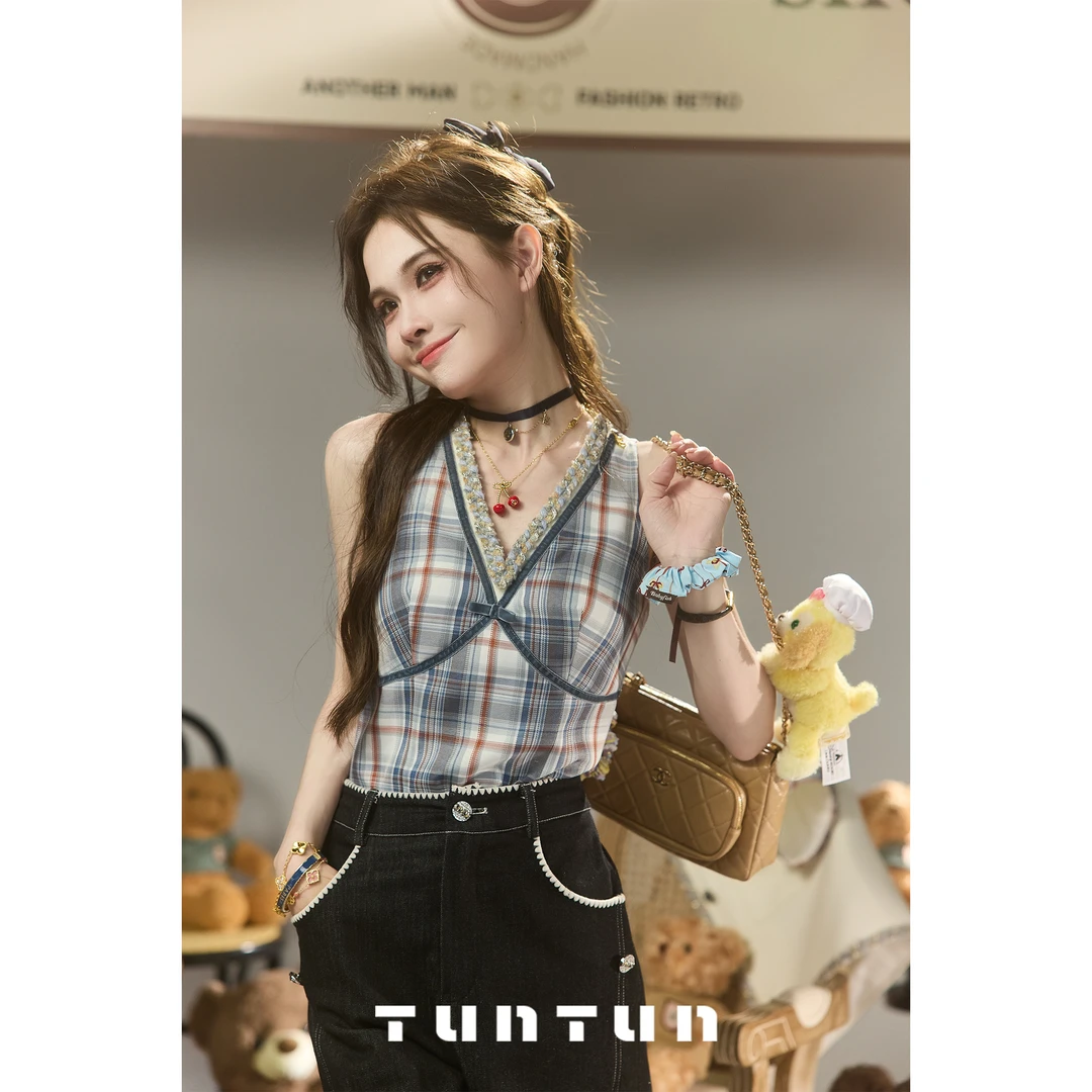 吞吞TUNT【邪恶甜心，很遮副乳】美式灰蓝格纹花边吊带