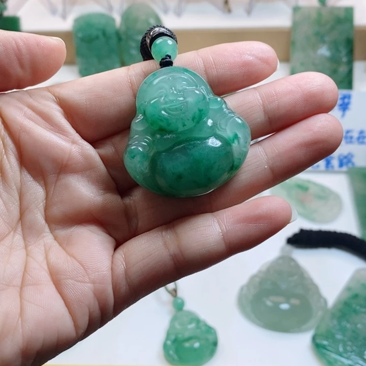 颈饰未镶嵌石英质玉朗*非洲翠