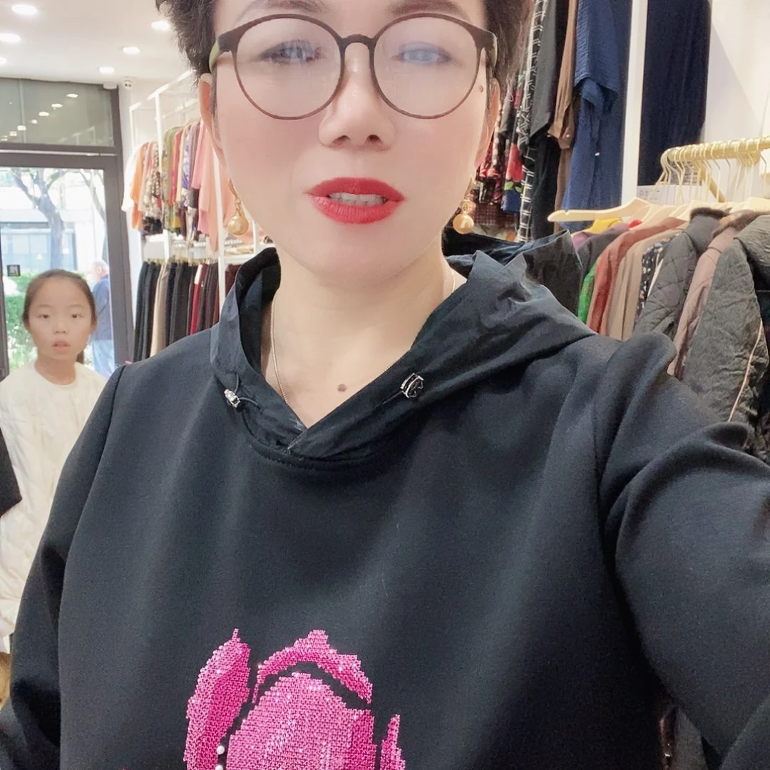 肥肥伊人精品女装