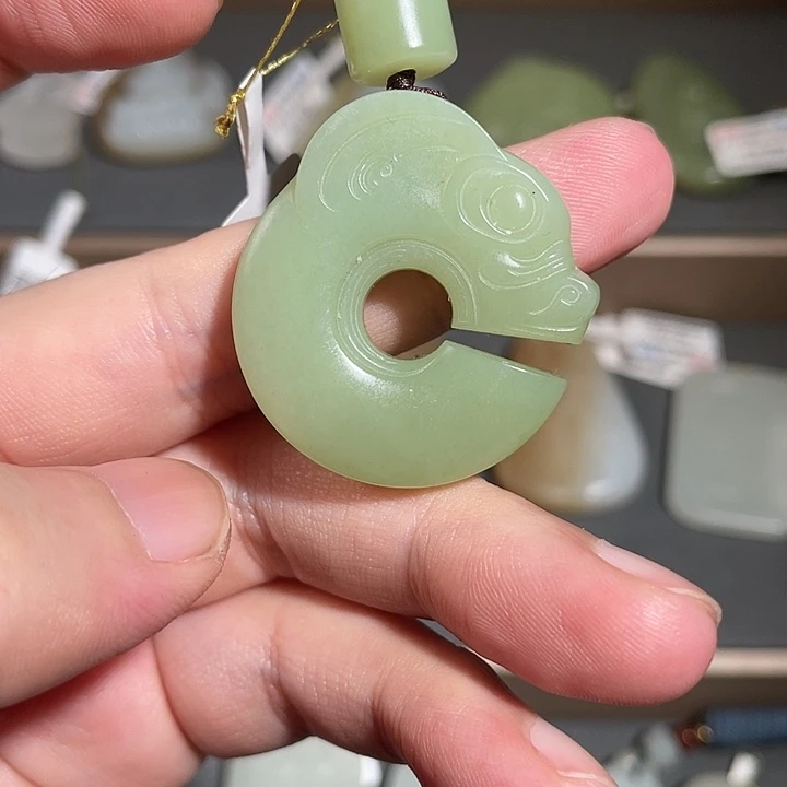 和田玉（糖玉）未镶嵌挂件