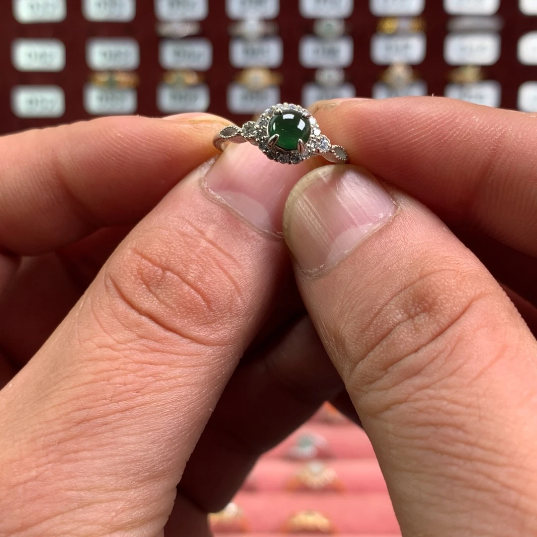 ****️翡翠未镶嵌戒指547