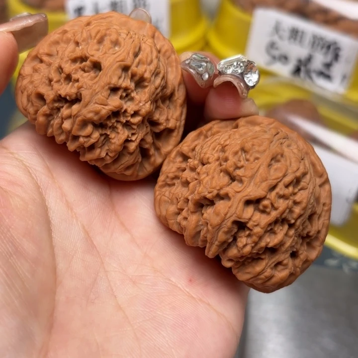 文玩核桃吊坠47-19501-02